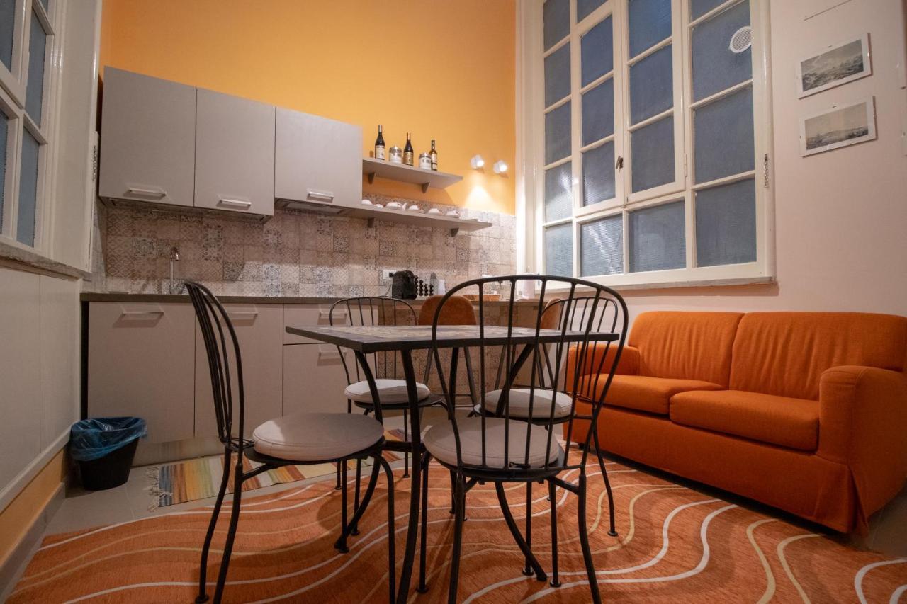 Teatro Sullo Stretto Apartment เมสซีนา ภายนอก รูปภาพ