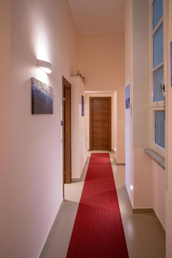 Teatro Sullo Stretto Apartment เมสซีนา ภายนอก รูปภาพ